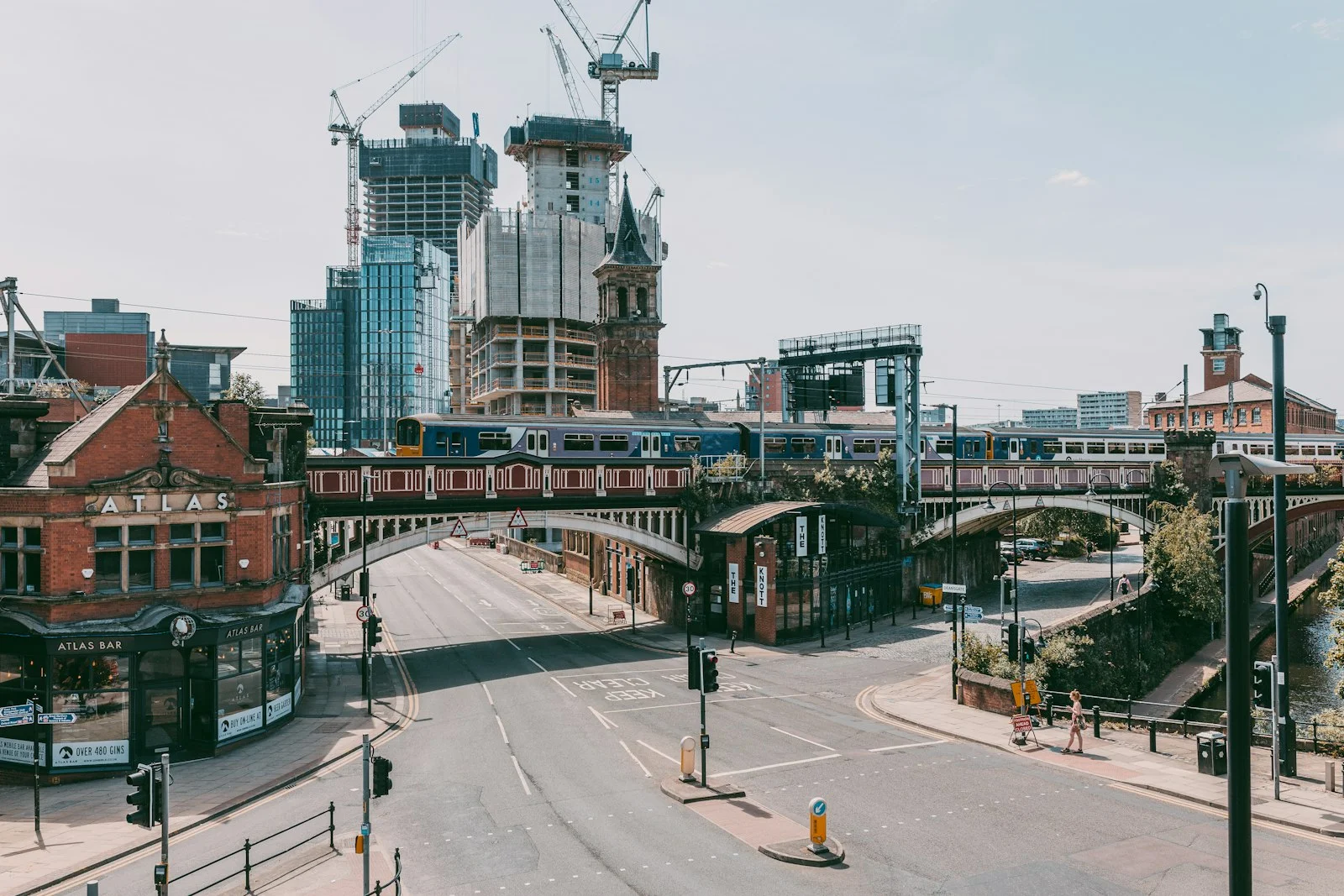 How to Choose a Courier in Manchester: 2026 Local Expert Guide