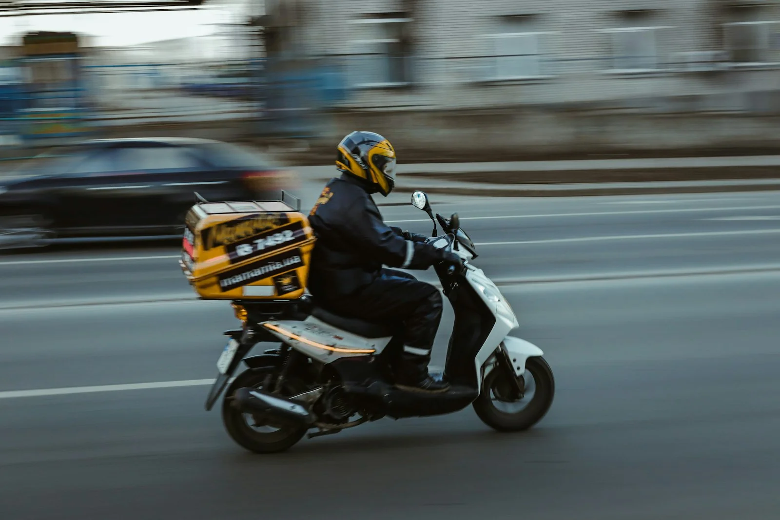 Same Day Courier Insurance and Tracking: 2026 Guide for UK Firms