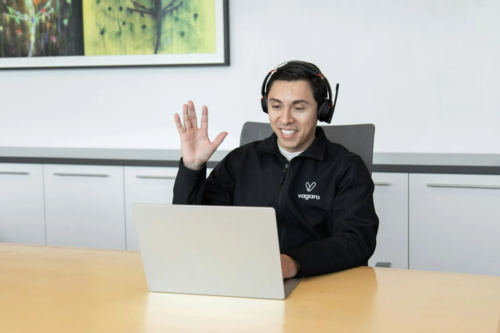 AI Email Responder for Customer Service: 2026 UK Guide & Solutions